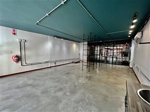 74 m² Commercial space in Garsfontein