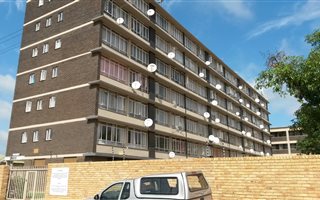 1 Bedroom Flat in Eloffsdal