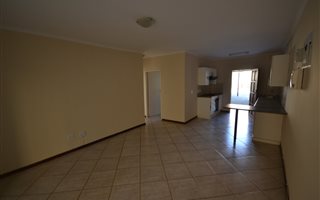 2 Bedroom Flat in Westdene