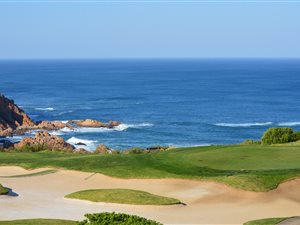 3999 m² Land available in Pezula Private Estate