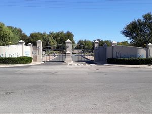 840 m² Land available in Oudtshoorn