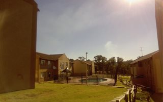 2 Bedroom Townhouse in Alan Manor