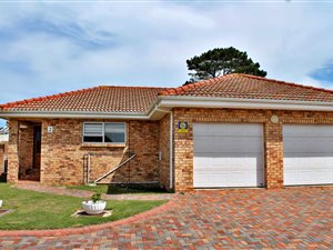 3 Bed Townhouse in Lorraine