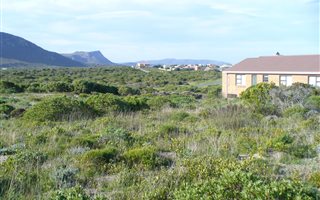 1042 m² Land available in Klipfonteyn