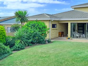 3 Bed House in Stilbaai