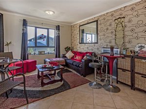 1 Bed Apartment in Somerset West Central