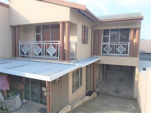 4 Bed House in Chatsworth Central