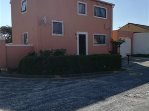 3 Bed House in Blue Downs
