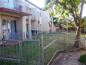 3 Bed Apartment in Meerensee