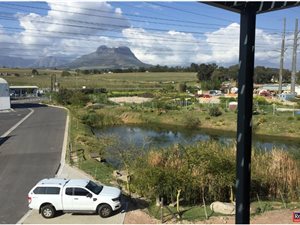 107 m² Commercial space in Firgrove