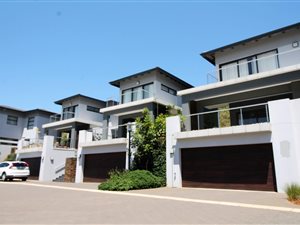 3 Bed Duplex in Brettenwood Coastal Estate