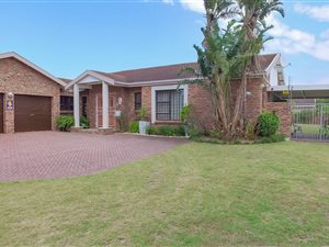 5 Bed House in Summerstrand