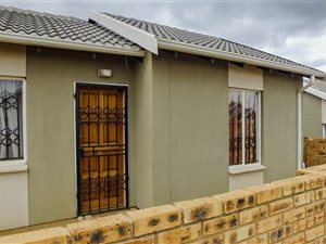2 Bed House in Cosmo City