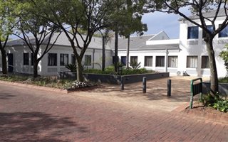 442 m² Office Space in Bryanston