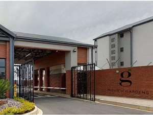 2 Bed Apartment in Erand Gardens