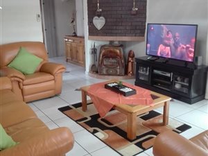4 Bed House in Marlboro Gardens