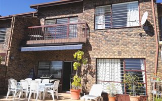 4 Bedroom Cluster in Bedford Park