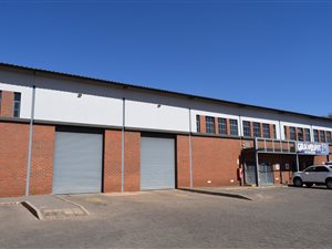 347 m² Industrial space in Montana