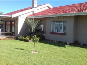 3 Bed House in East Geduld