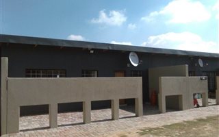 2 Bedroom Cluster in President Park