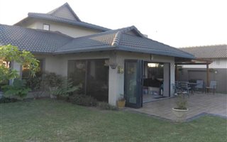 3 Bedroom House in Meerensee