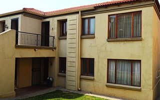 2 Bedroom Townhouse in Meyersdal
