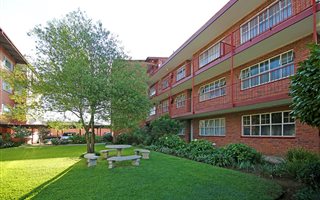 2 Bedroom Apartment in Malvern East