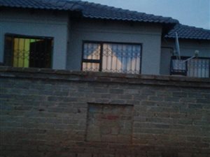 3 Bed House in Mohlakeng
