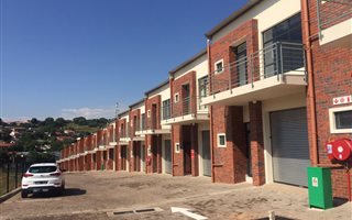 107 m² Industrial space in Greenhills