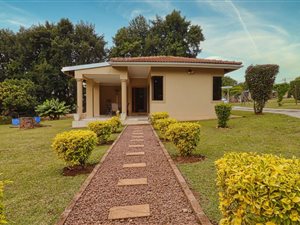 3 Bed House in Crestholme