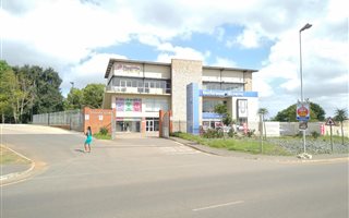 104 m² Commercial space in Waterfall