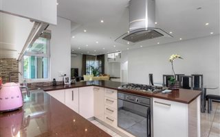 4 Bedroom Townhouse in Melrose North