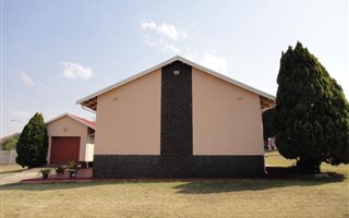 3 Bedroom House in Amiel Park
