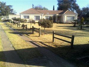 2.1 ha Land available in Crystal Park