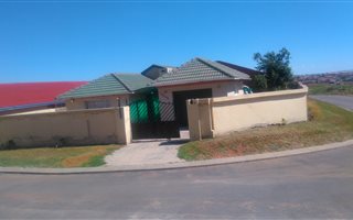 3 Bedroom House in Kagiso