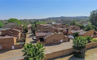 2 Bedroom Cluster in Mayfield Park