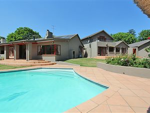5 Bedroom House in Bryanston East