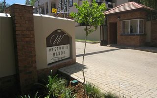 2 Bedroom Apartment in Saxonwold