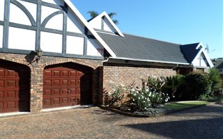 3 Bedroom Cluster in Meyersdal