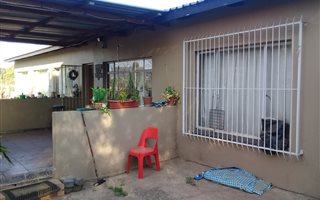 3 Bedroom House in Jan Niemand Park