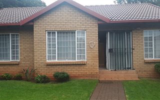 3 Bedroom Townhouse in Die Wilgers