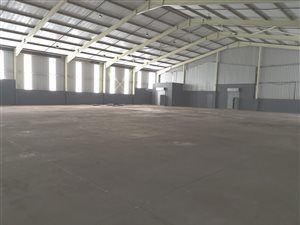 2740 m² Commercial space in Waterfall