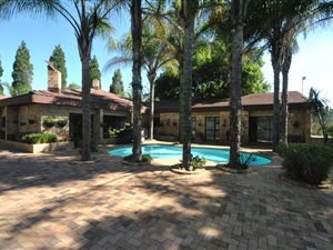 4 Bed House in Aviary Hill