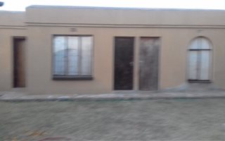 Bachelor apartment in Dawnpark