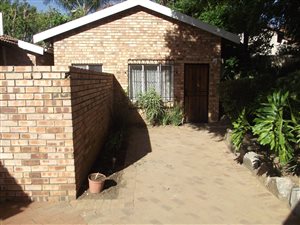 4 Bed House in Strydompark
