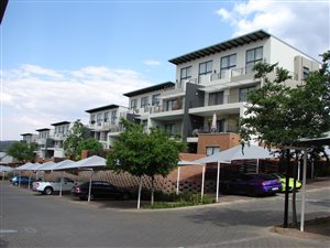 2 Bed Apartment in Fourways