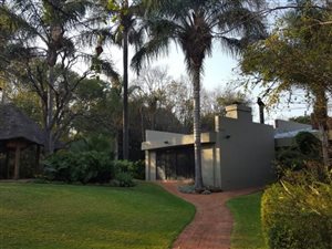 8 ha Farm with House in Hartbeespoort Dam