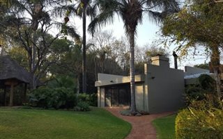 4 Bedroom House in Hartbeespoort Dam