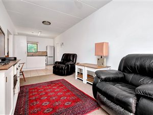 2 Bed Apartment in Olivedale