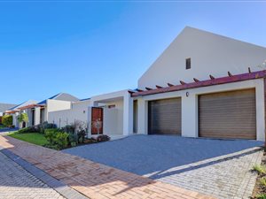 3 Bed House in Kraaibosch